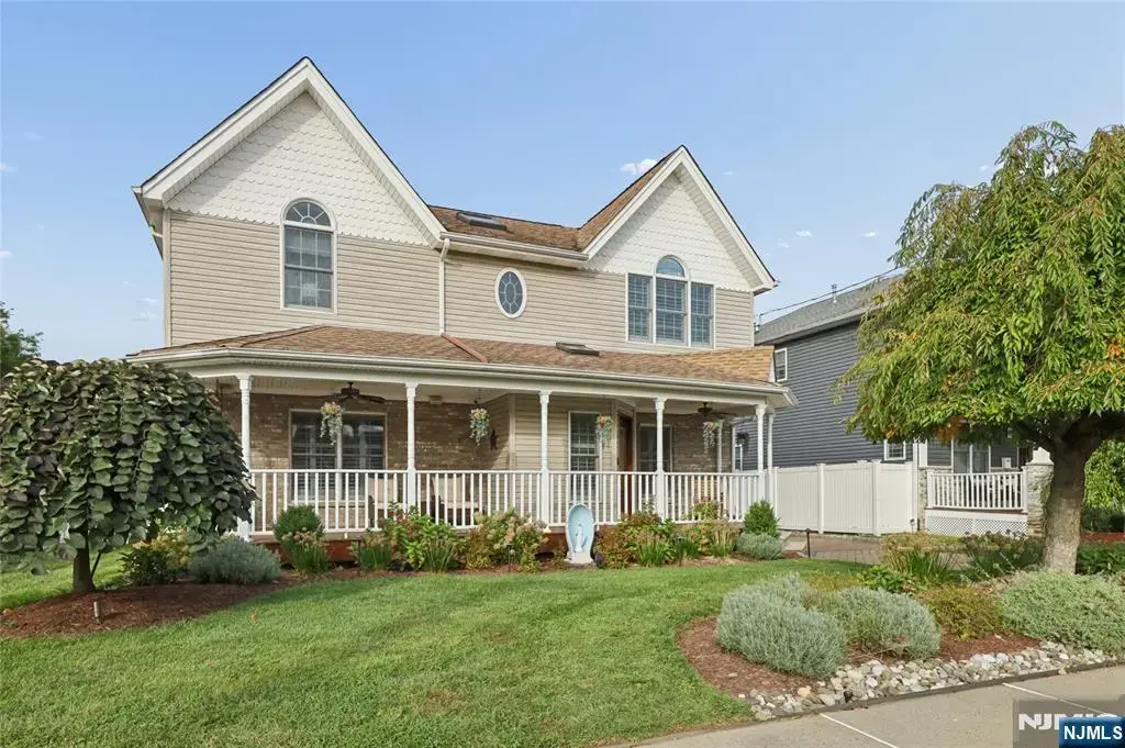 599 Oak Avenue, Saddle Brook