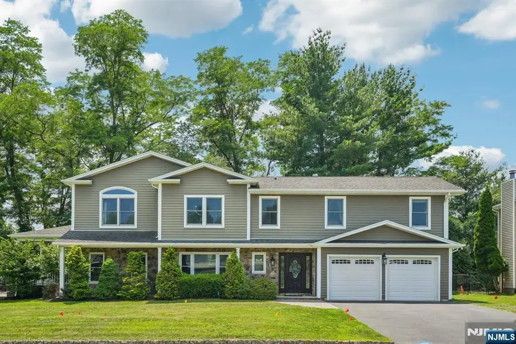 23 Chicopee Drive, Wayne