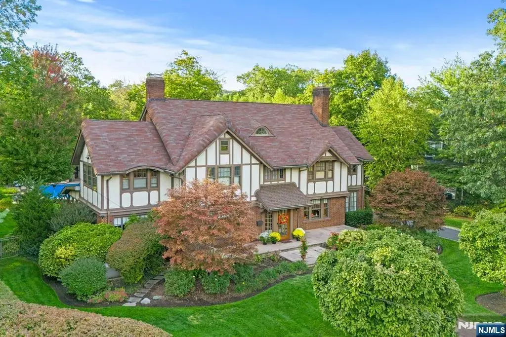 474 Park Street, Montclair