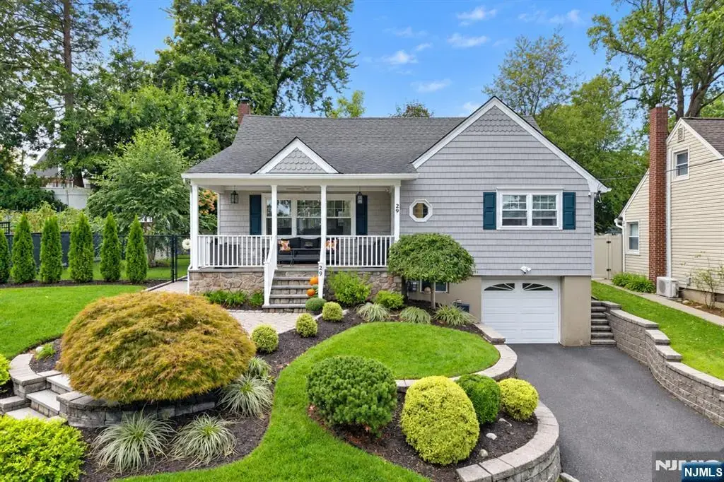 29 Oakley Terrace, Nutley