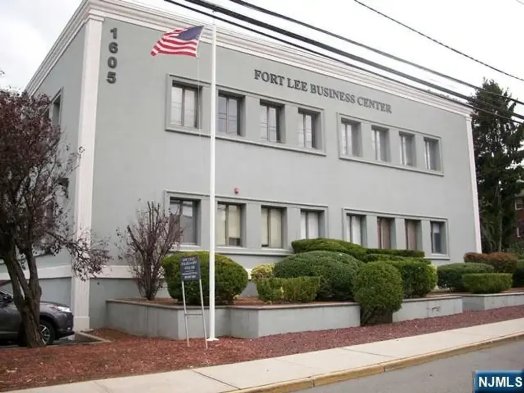 1605 John Street #120, Fort Lee