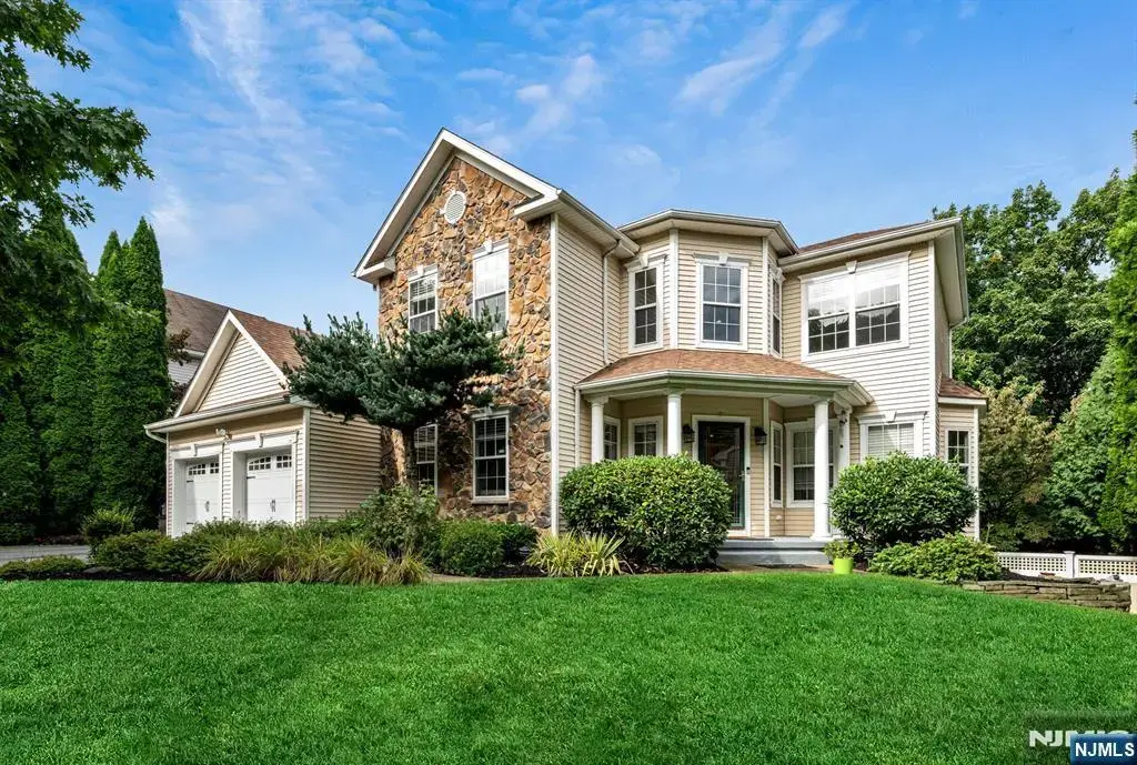 47 Hill Hollow Road, Jefferson Township