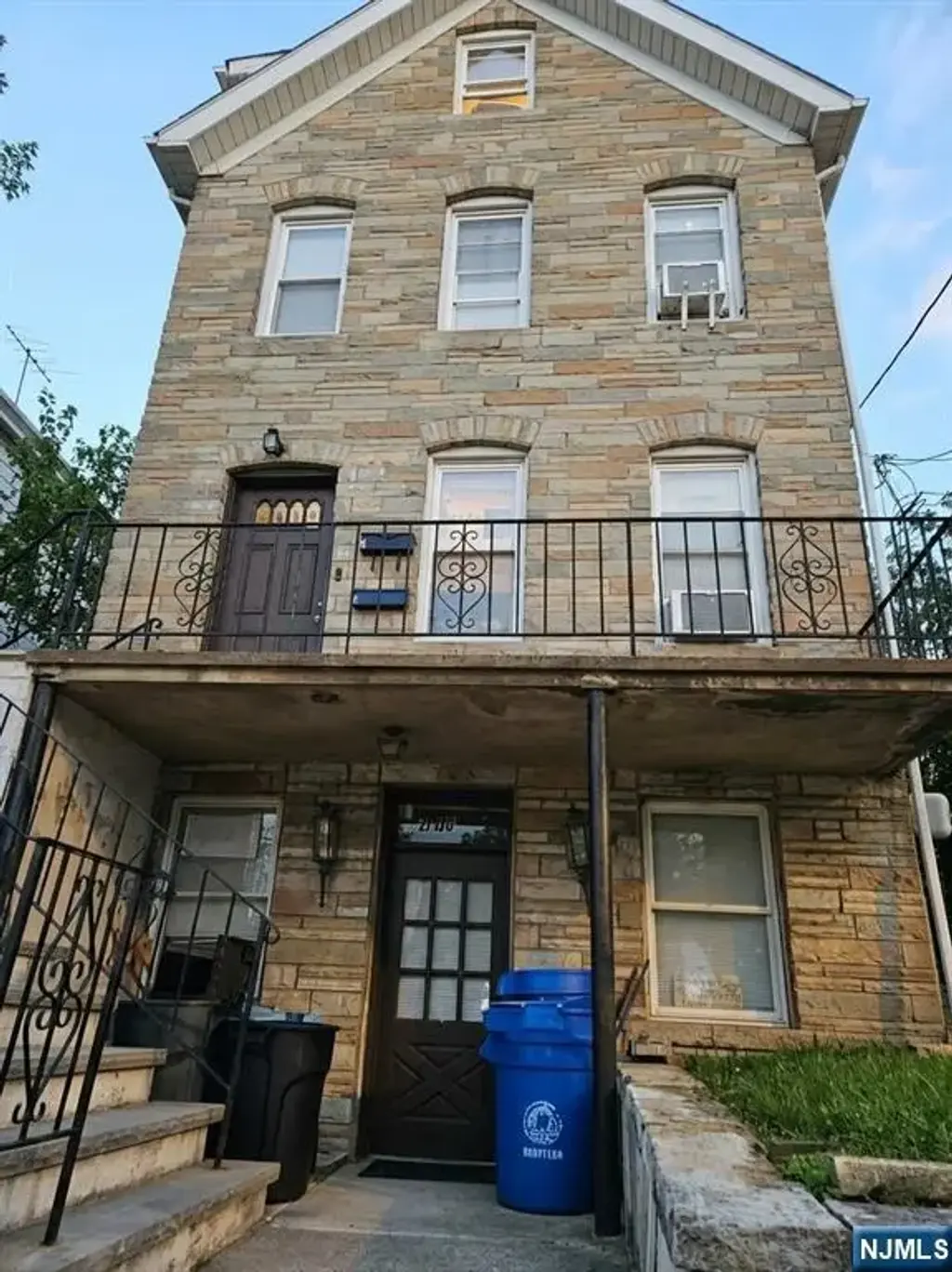 435 Washington 2nd Floor, Carlstadt