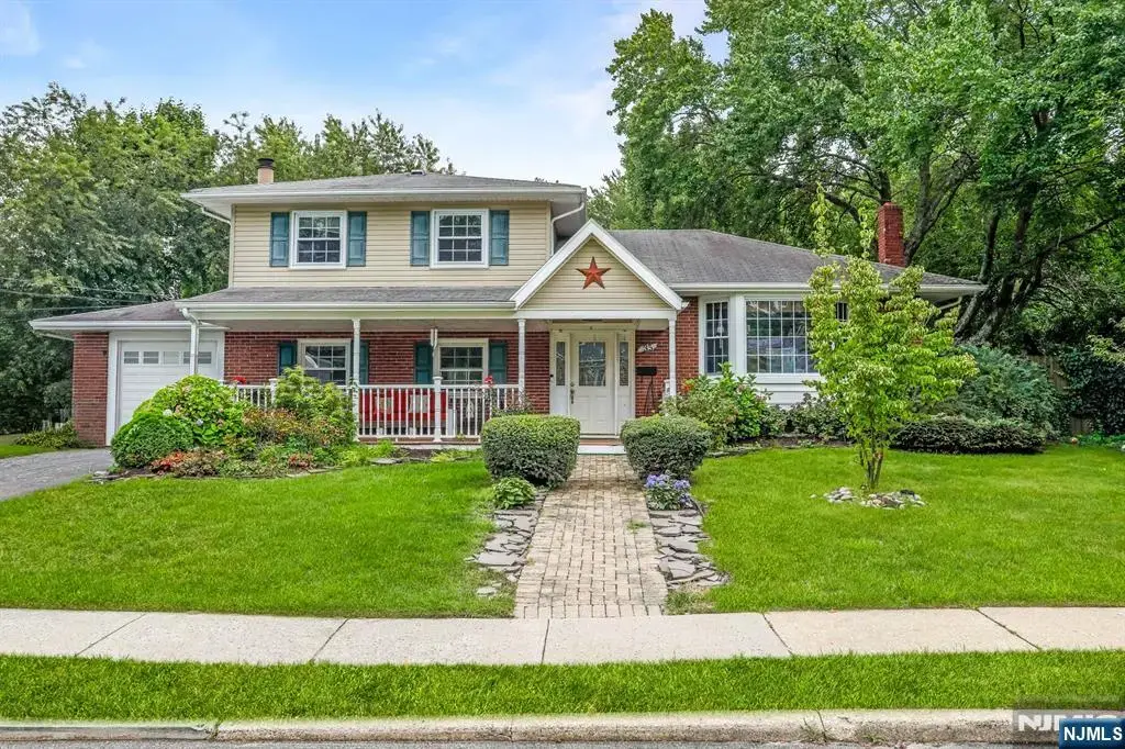 35 Westbrook Road, Howell