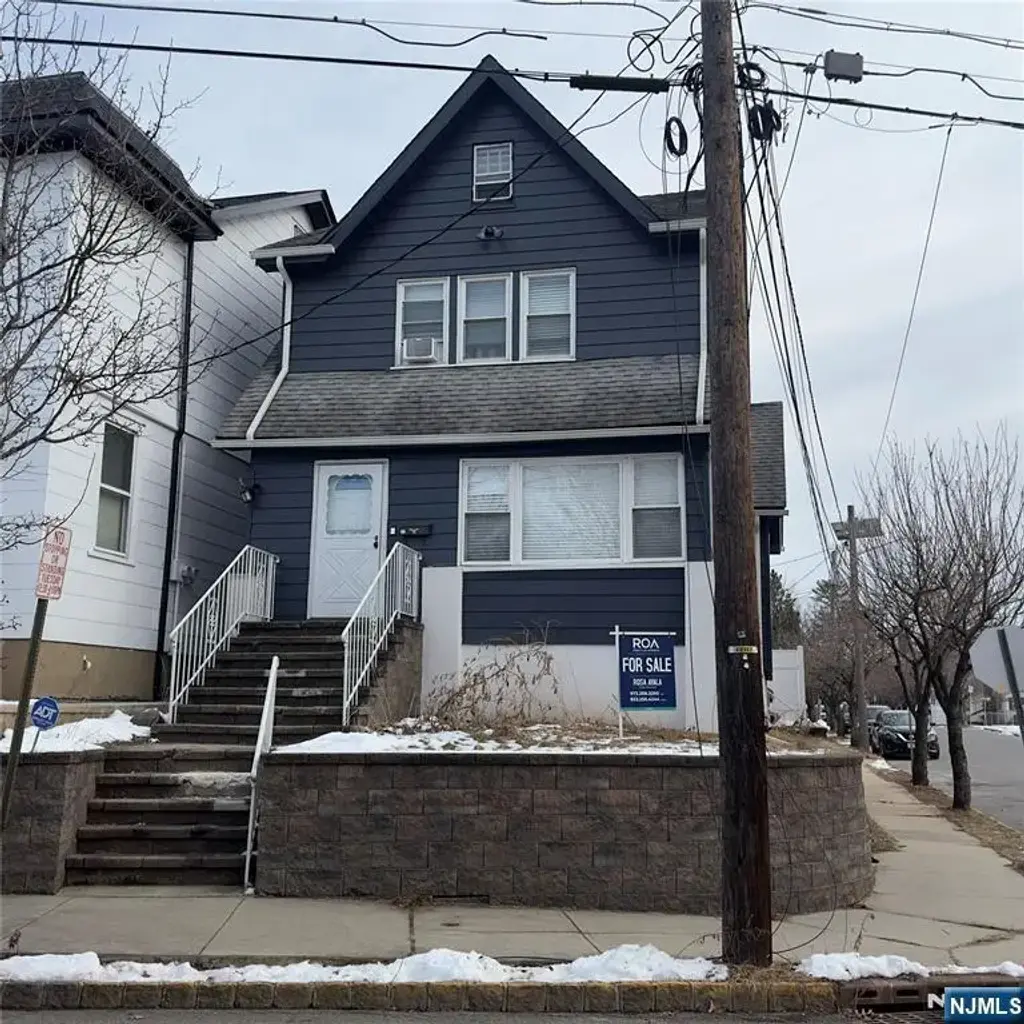 66 Garden Avenue, Belleville