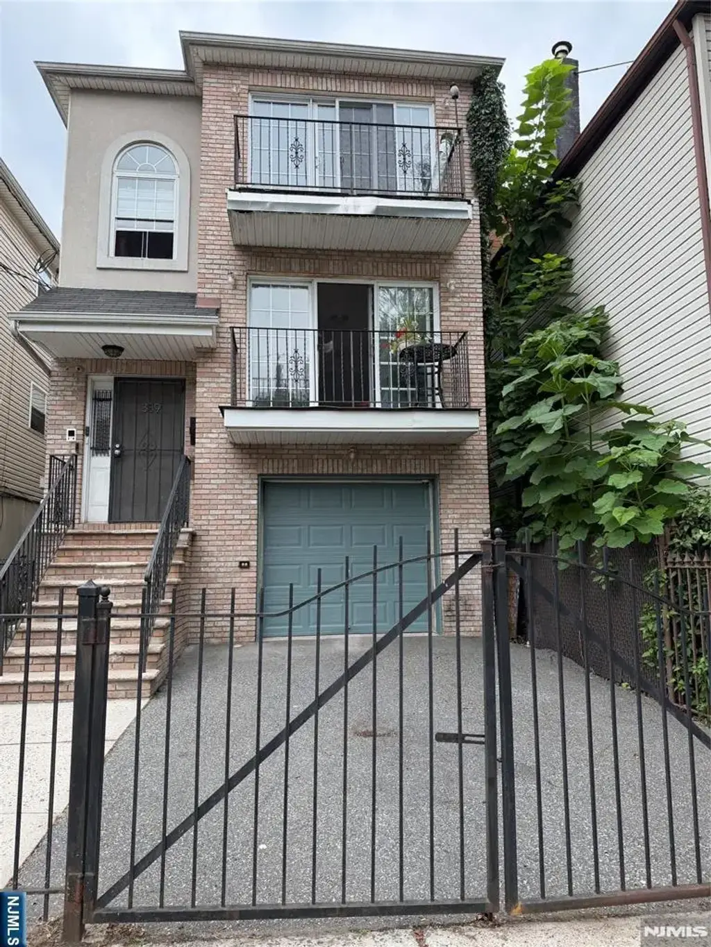 389 21st Street, Irvington