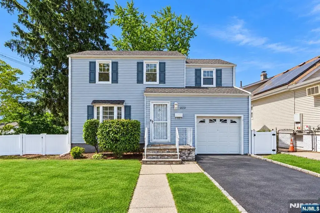 223 Baldwin Street, Bloomfield