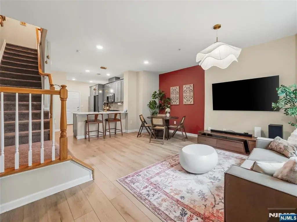 175 Wesmont Drive, Wood Ridge
