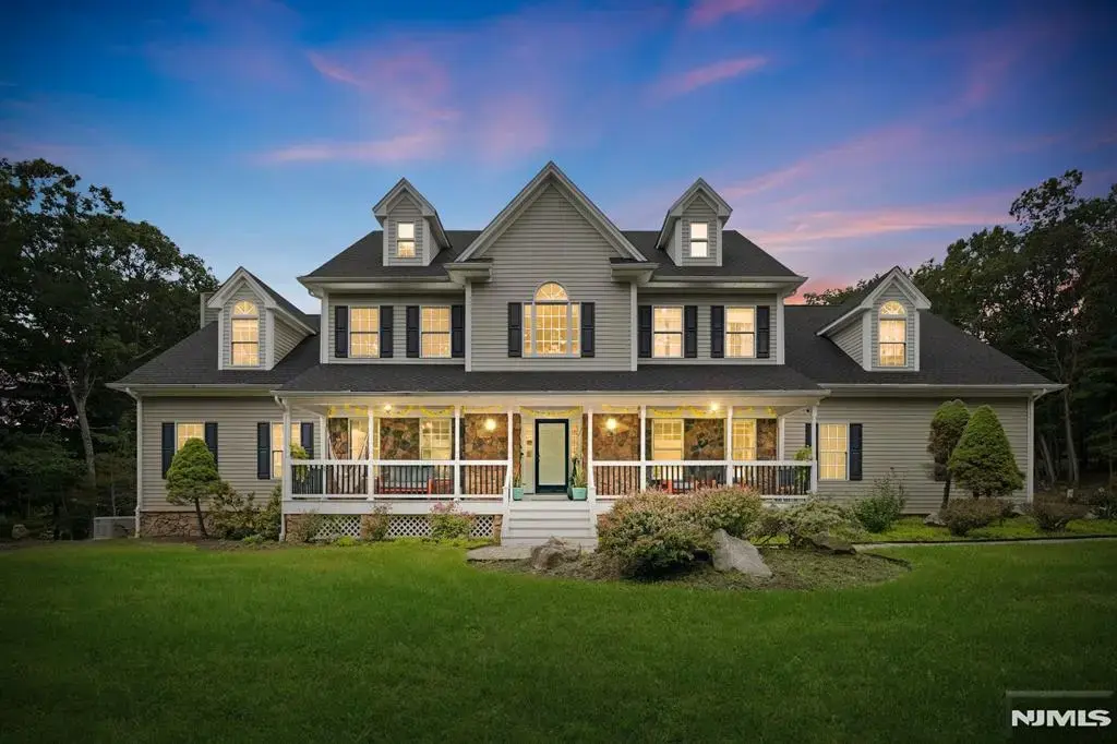 200 Rockburn Pass, West Milford