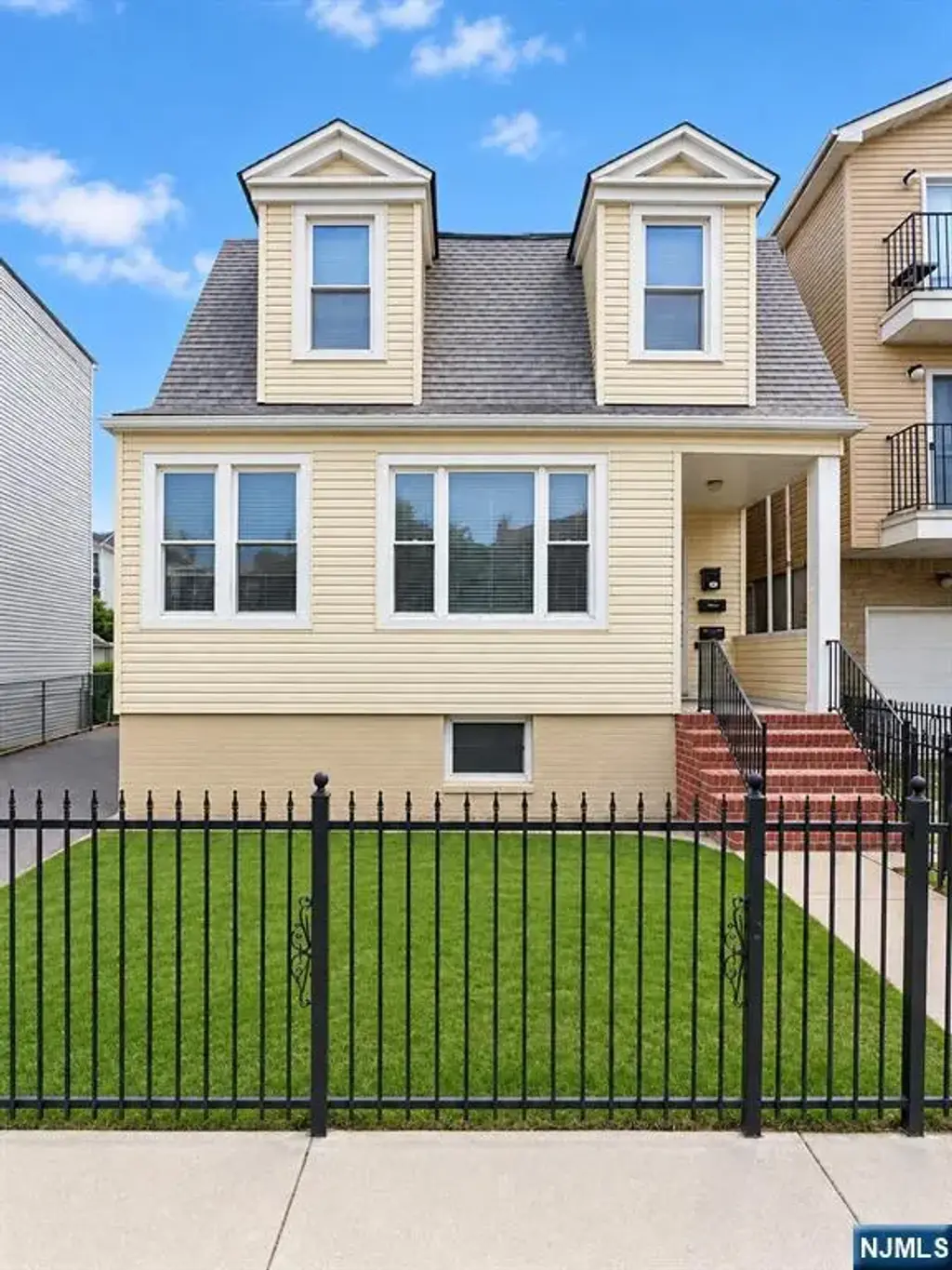 146-148 Leslie Street, Newark