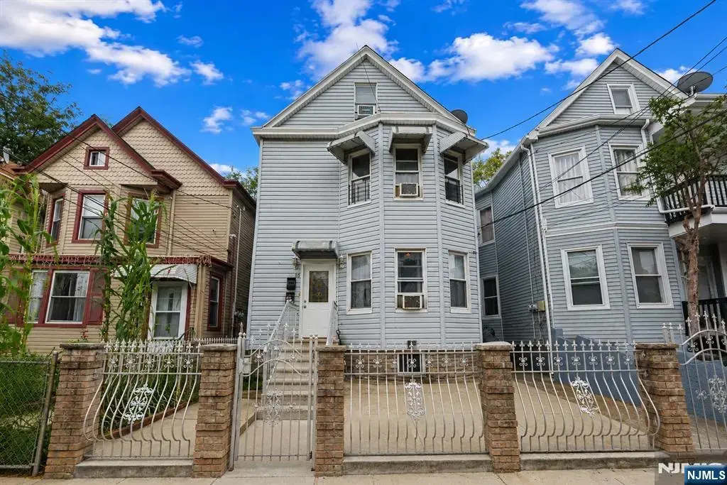 89 Burgess Place, Passaic