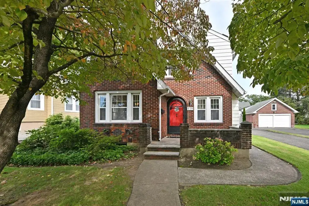 5-29 3rd Street, Fair Lawn