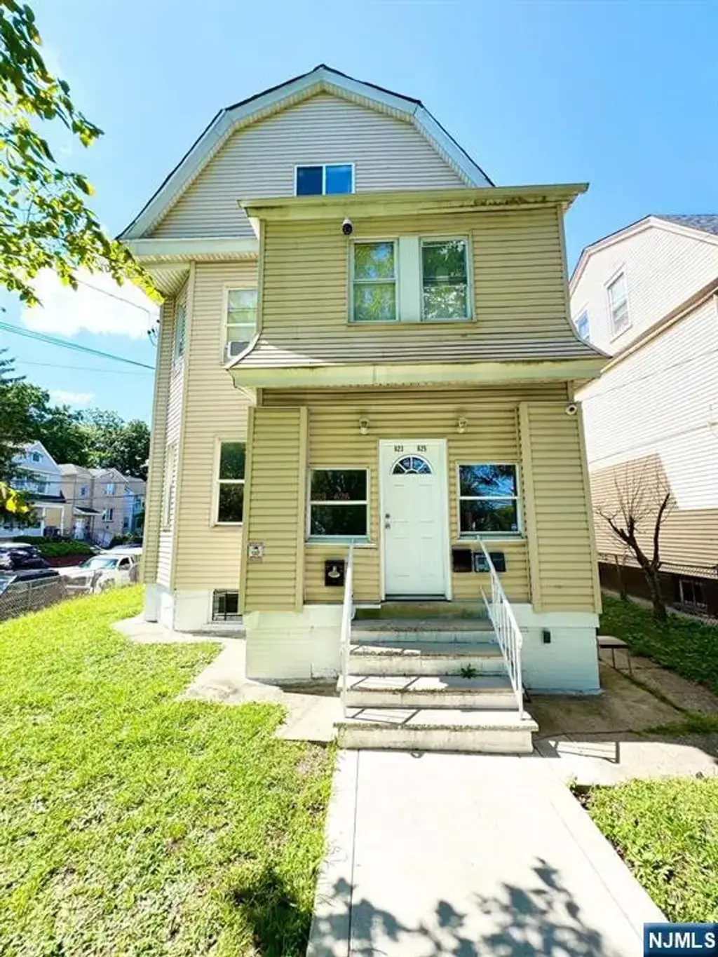623-625 Sandford Avenue, Newark