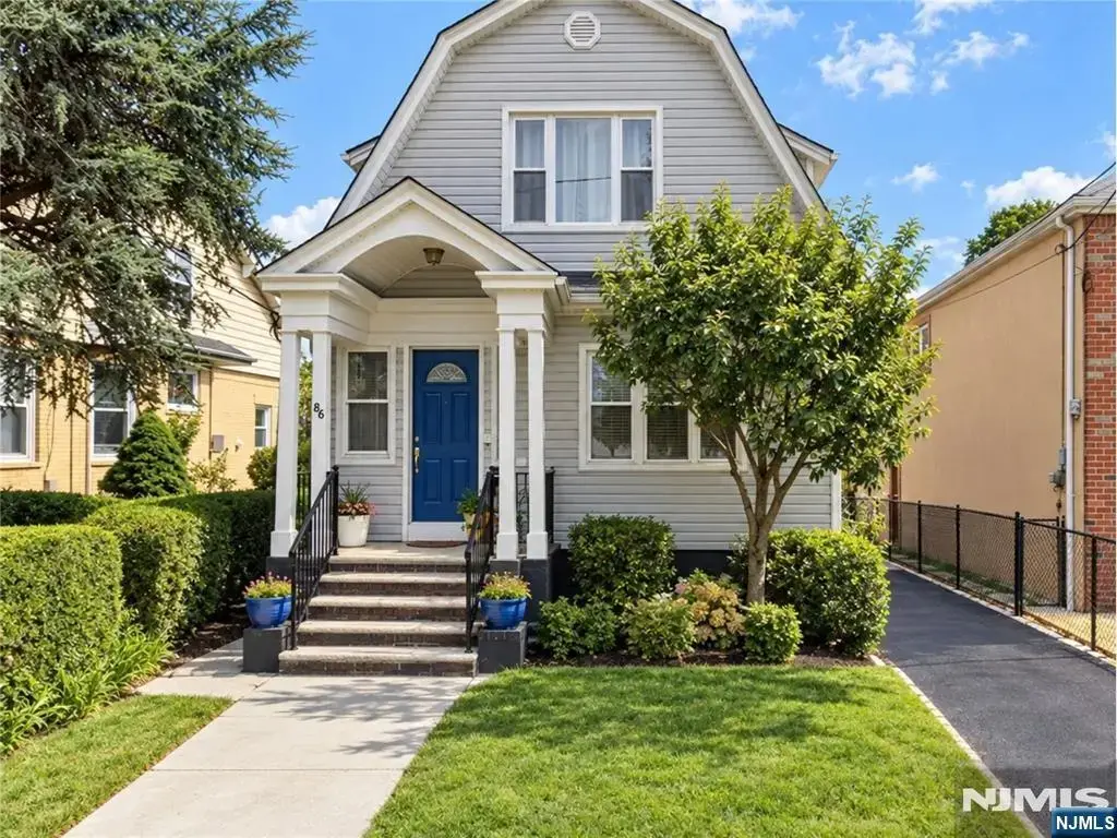 86 Shaler Avenue, Fairview