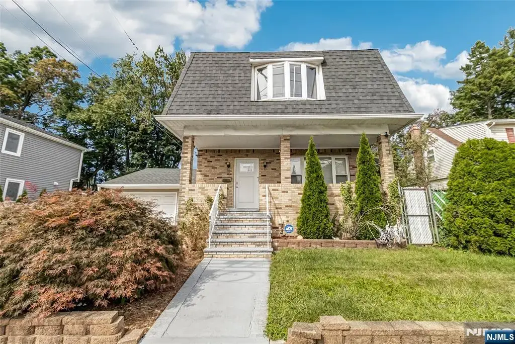 113 Willow Street, Elmwood Park