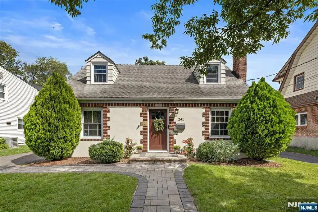 241 Hawthorne Street, Scotch Plains