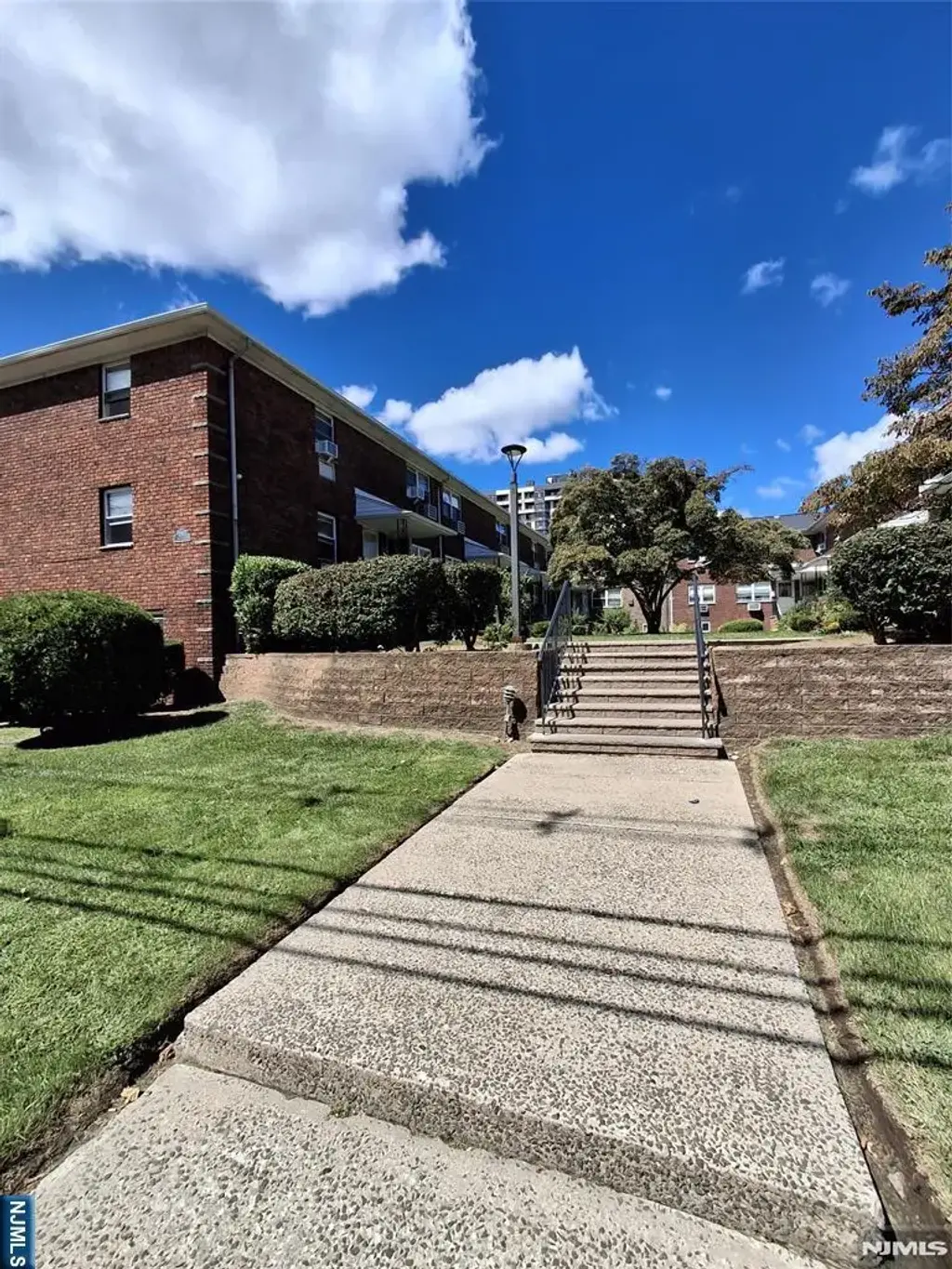 1275 Inwood, Fort Lee
