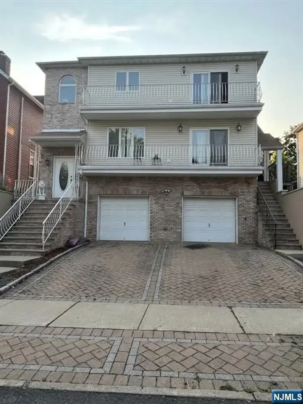 151 Davis 2, Kearny