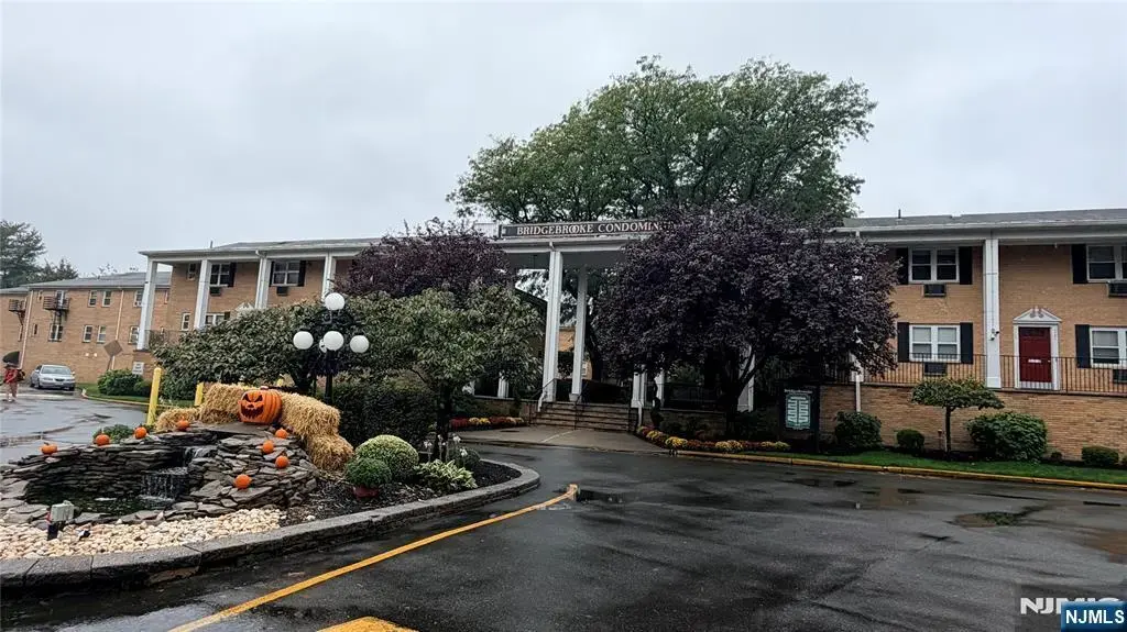 725 Joralemon Street 50, Belleville