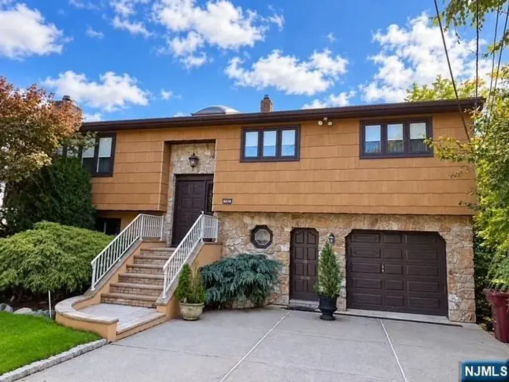 134 Hillside Avenue, Nutley