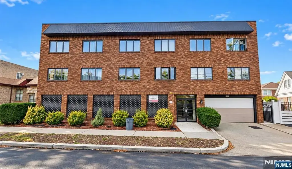 47 Bergen 2b, Fairview