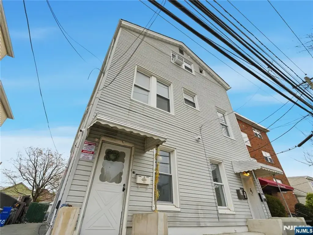 302 Belmont Avenue, Belleville