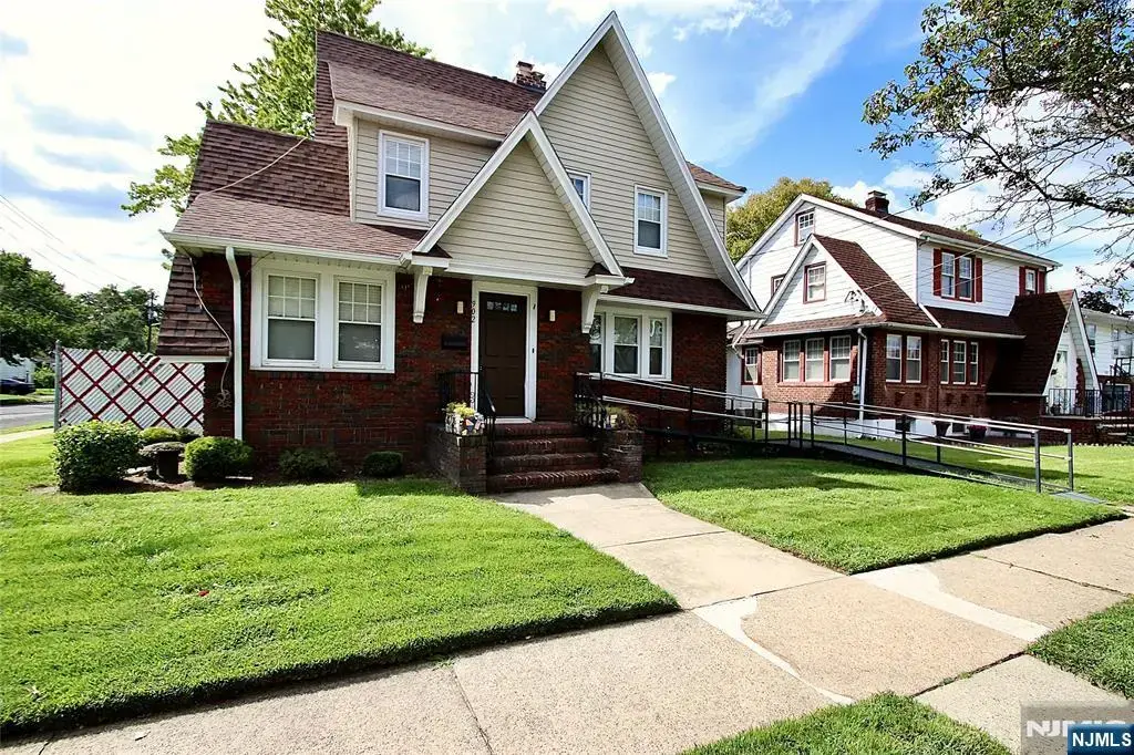 9-02 12th Street, Fair Lawn