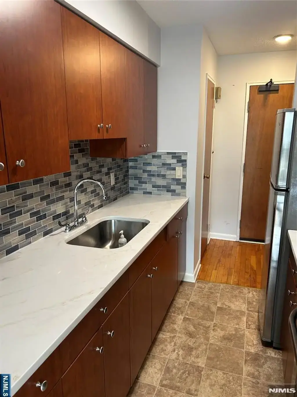 148 Undercliff 4, Edgewater