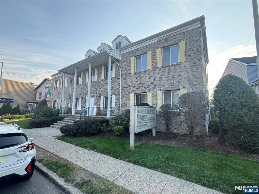 265 Broad Street, Bloomfield