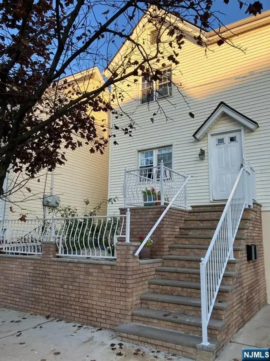124 Chestnut, Kearny