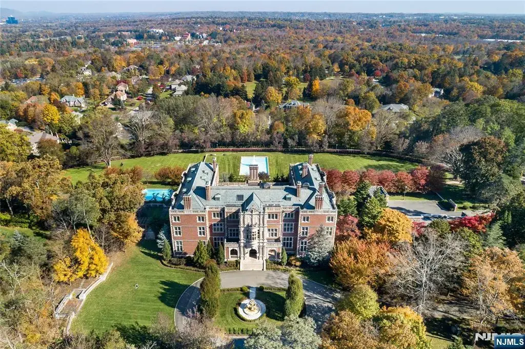675 Ramapo Valley Road, Mahwah