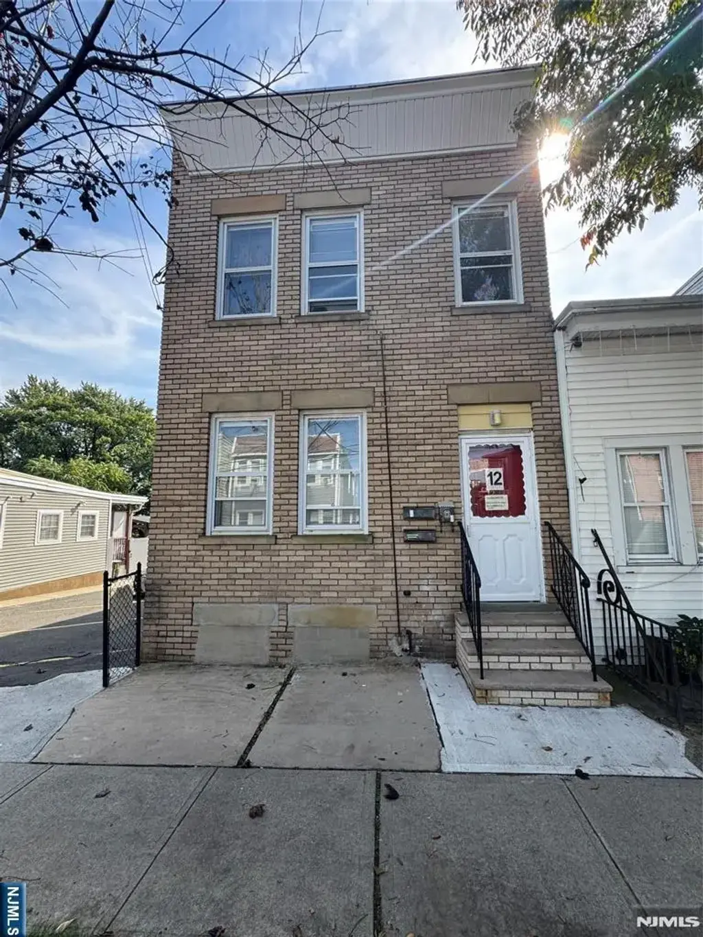 12 Magnolia 1, Belleville