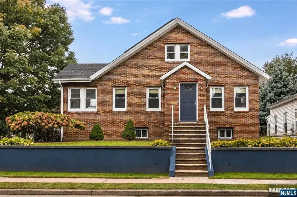 25 Davey Street, Bloomfield