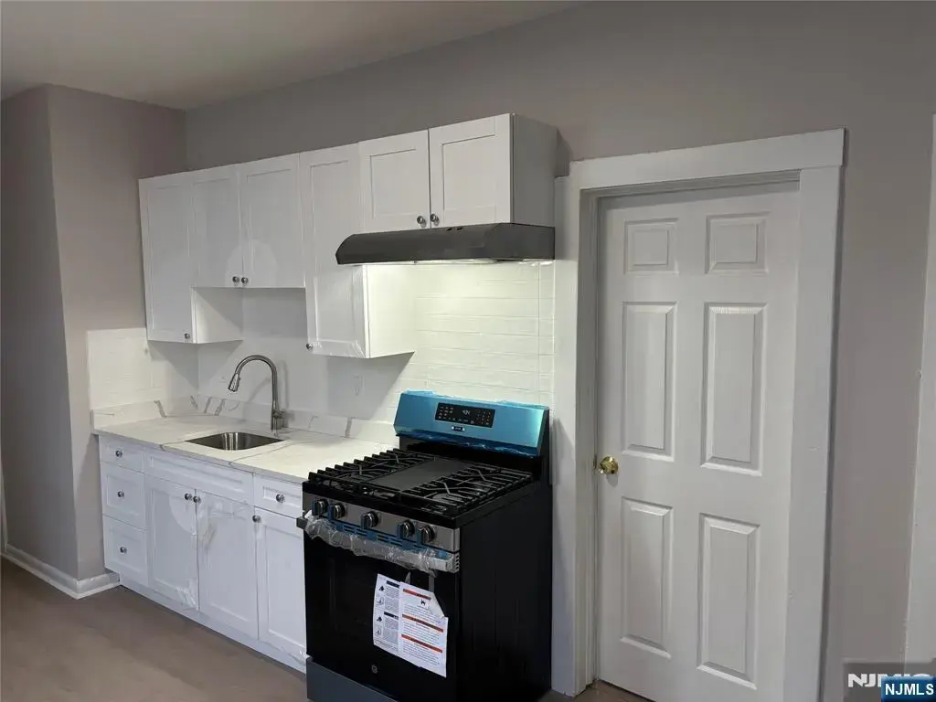 220 Palisade 1b, Garfield