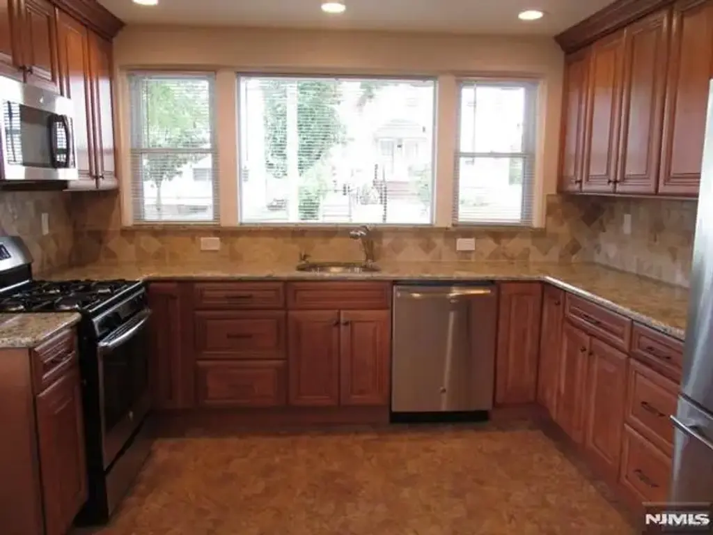 3 Boiling Springs, East Rutherford