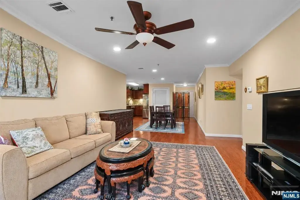 135 38th 505, Union City