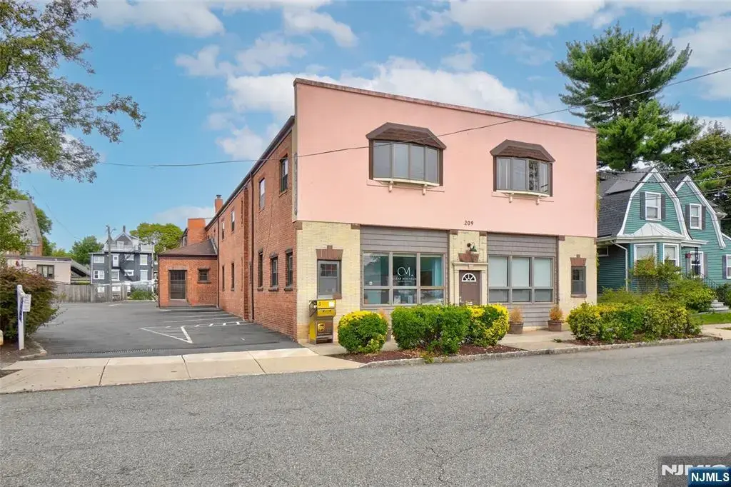 209 Cooper Avenue 10, Montclair