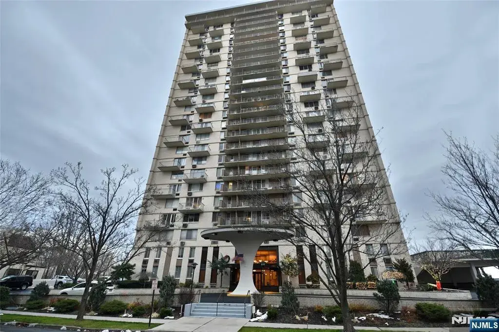 160 Overlook 3e2, Hackensack