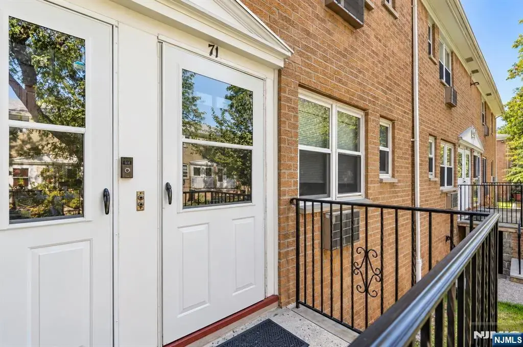 725 Joralemon Street 71, Belleville