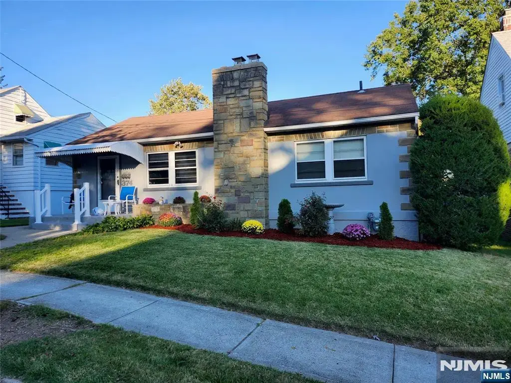 374 Mason Avenue, Haledon