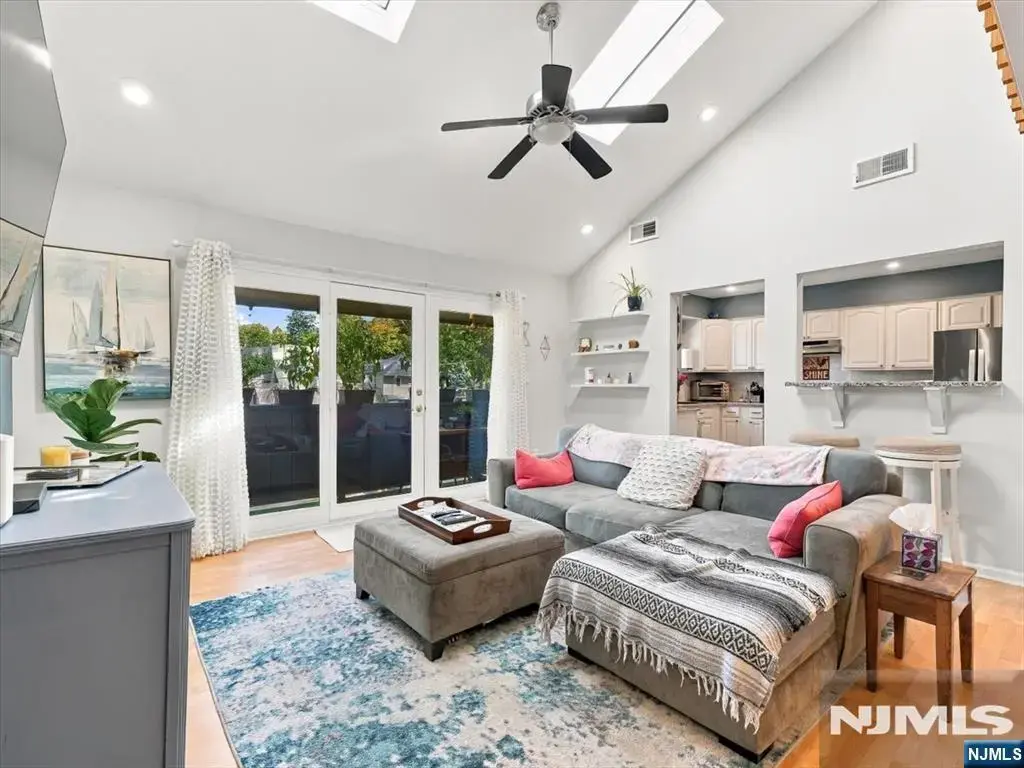 25 Espy Road B4, Caldwell