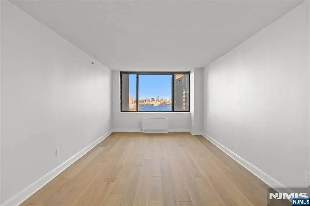 45 River Drive 1915, Jersey City