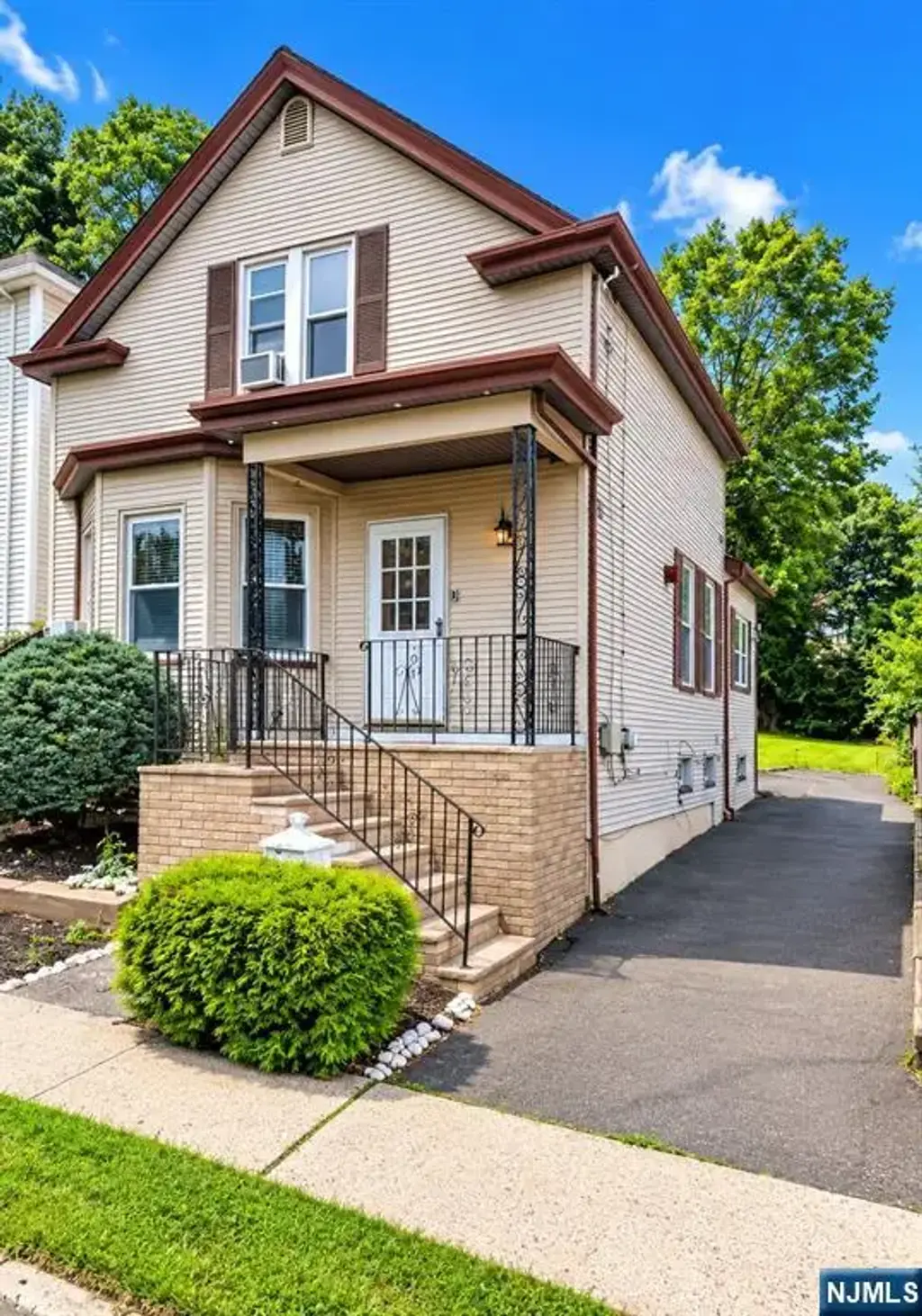 101 Tilt Street, Haledon