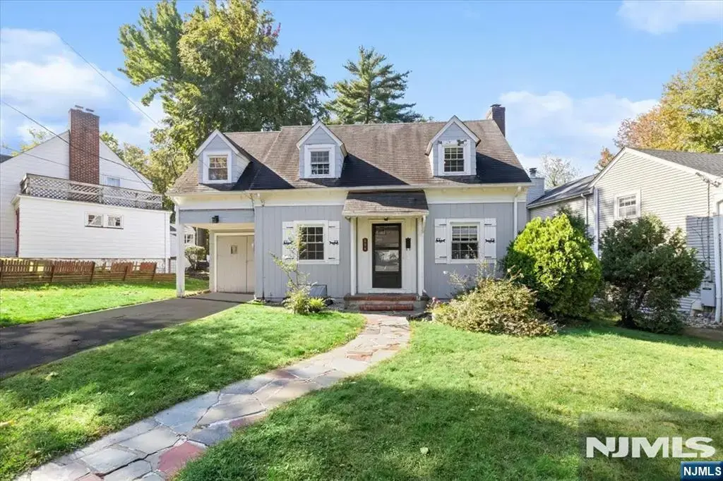 694 Northumberland Road, Teaneck