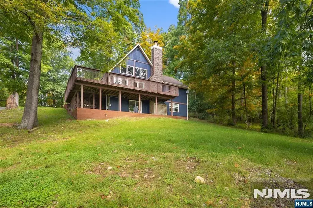 99 Brooks Flat Road, Ogdensburg