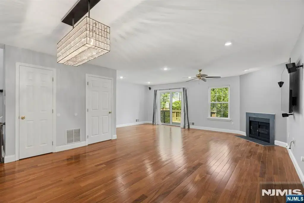 8a Ashley Court 8a, Franklin