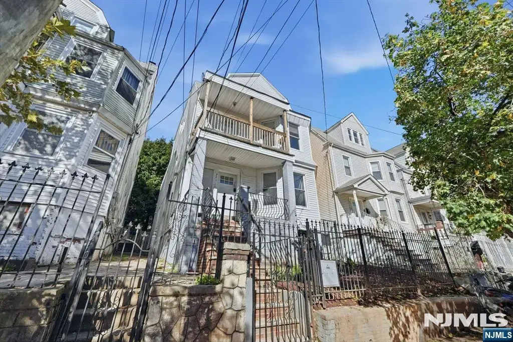 471 14th Street, Newark