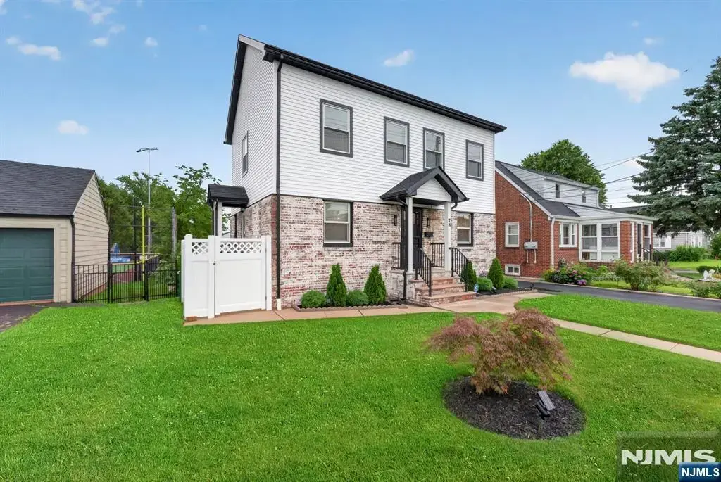 78 Schuyler Avenue, North Arlington