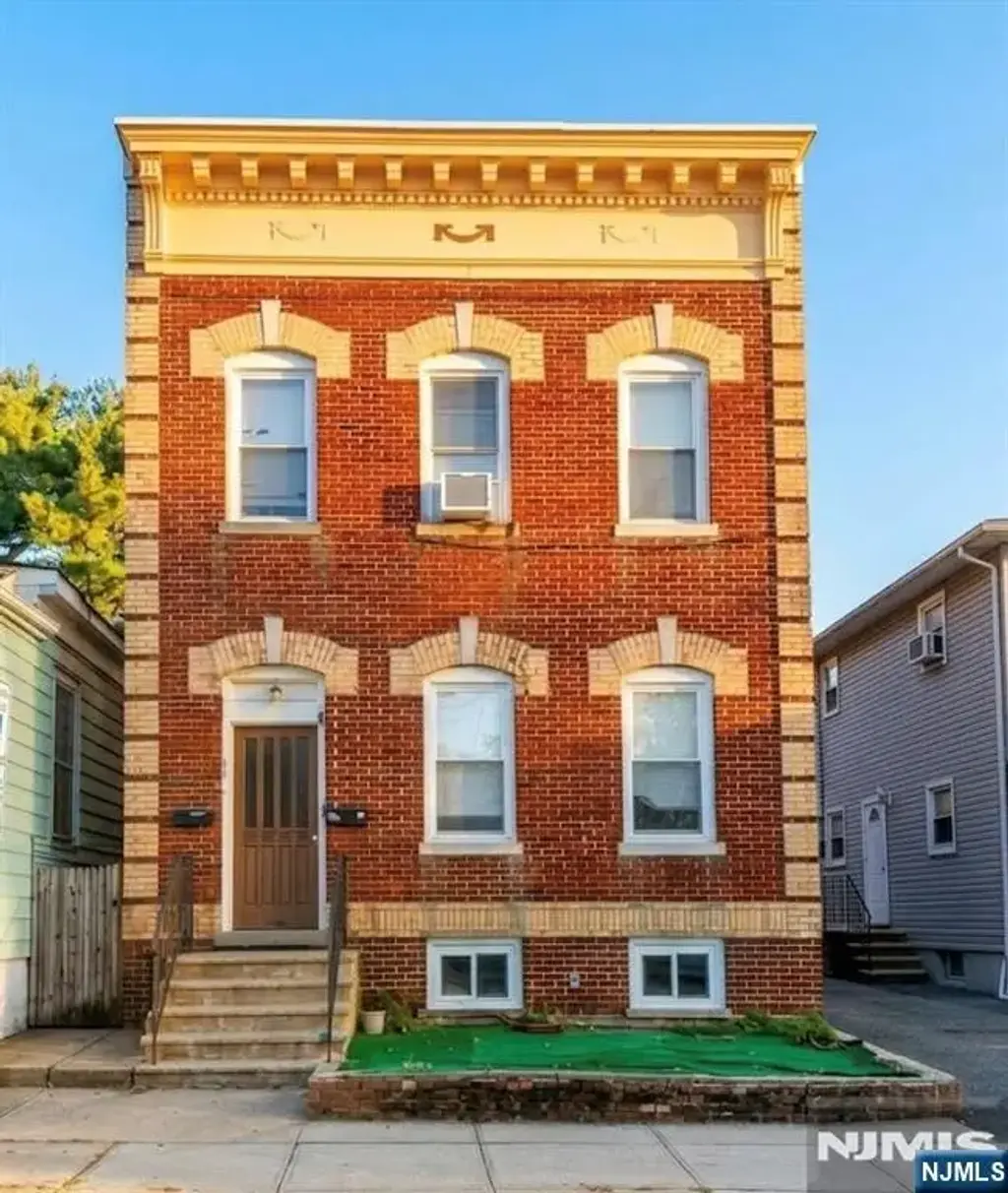 83 Centre Street, Nutley