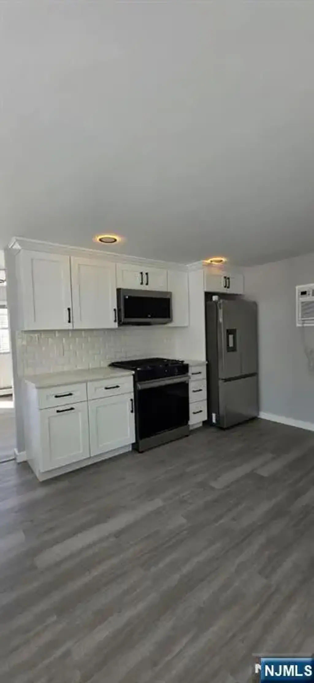 215 Pindle Avenue, Englewood